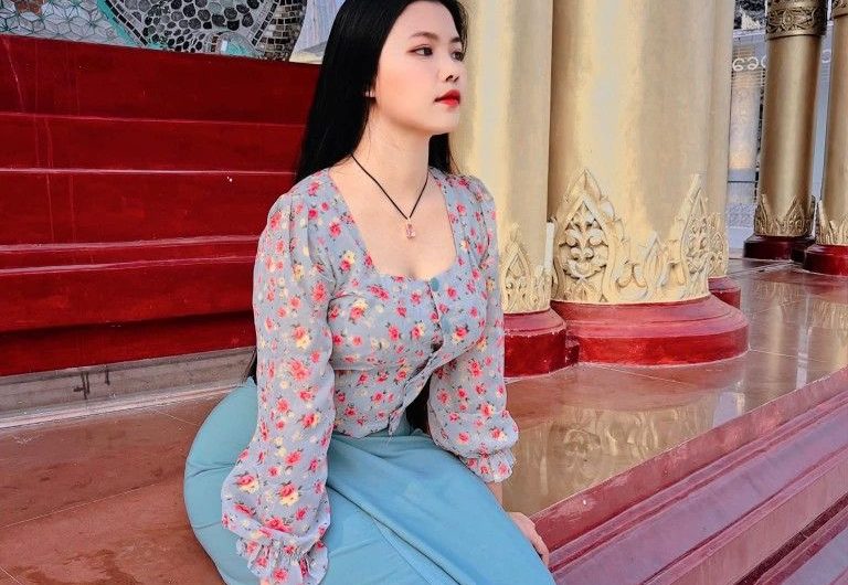 Aye Nyein Mon in Burmese Outfit